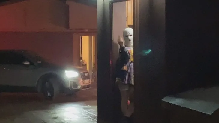 Son dakika | İstanbul'da büyük rezalet! Kar maskeli korona partisi! Virüs zerre umurlarında değil