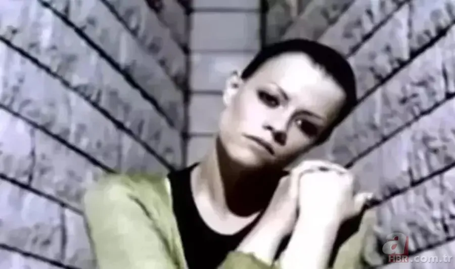 Gören aynı şeyi söyledi! Eşref Rüya'nın yıldızı Demet Özdemir'in ablasına bakın 6