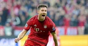 Xabi Alonso, yeşil sahalara veda ediyor