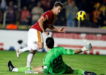 Galatasaray'da Harry Kewell sürprizi!