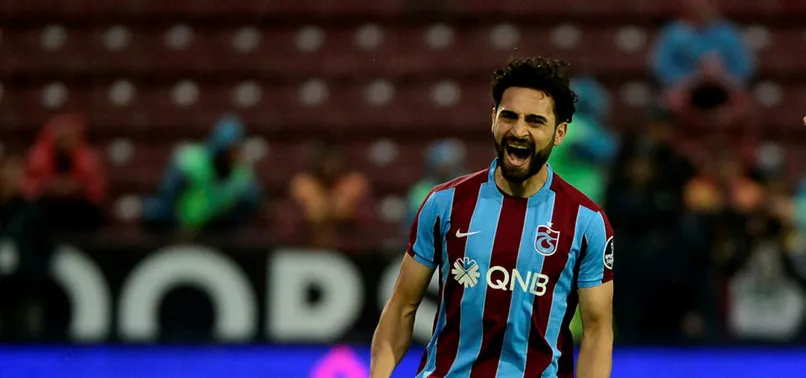 Mehmet Ekici, Fenerbahçe'ye imzayı attı