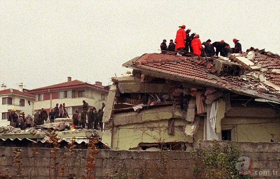 Düzce'de 22 yıl sonra korkutan deprem! 12 Kasım Düzce depreminde kaç kişi öldü, kaç şiddetinde oldu? 20
