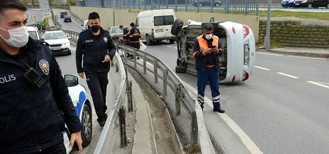 İstanbul’da bariyere çarpan otomobil yan yattı: 1 yaralı
