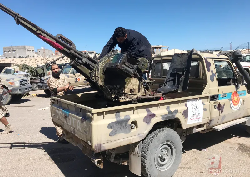 Libya karıştı! Vutye Hava Üssü vuruldu 12