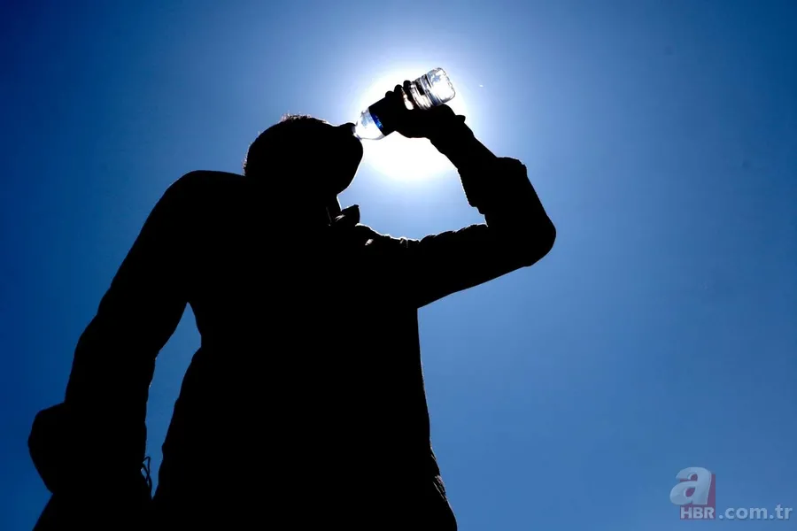 Meteoroloji kavurucu sıcaklar sonrası uyardı: 10 derece birden düşecek! İl il açıklandı: Hafta sonu yağışlı olan bölgeler 11