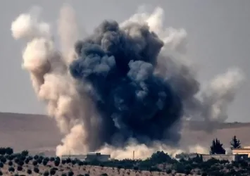 Suriye'de köy bombalandı: 20 ölü, 35 yaralı