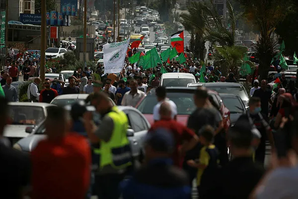 İran Dini Lideri Ayetullah Ali Hamaney Filistin direniş gruplarını kutladı! Filistin halkı kıyamda...
