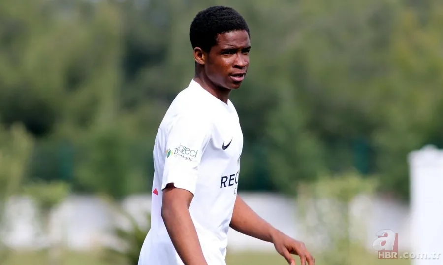 Süper Lig'in genç yıldızı Juventus'a transfer oluyor 5