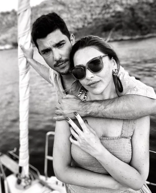 Hadise Ve Kaan Yildirim In Ayrildigi Iddiasina Benek In Hesabindan Yanit Geldi