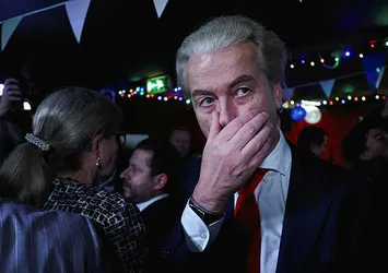 Hollanda'nın yeni başbakanı Türk ve İslam düşmanı Geert Wilders oldu! PKK'lının kızı Dilan Yeşilgöz ise 3. sırada yer aldı
