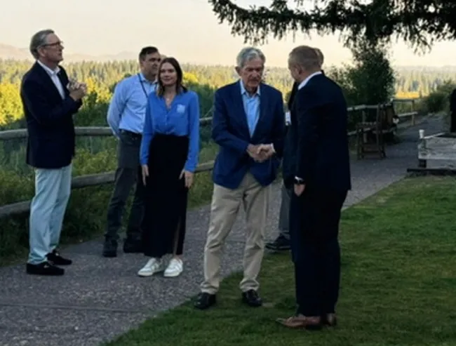 TCMB Başkanı Fatih Karahan, Fed Başkanı Powell ile bir araya geldi