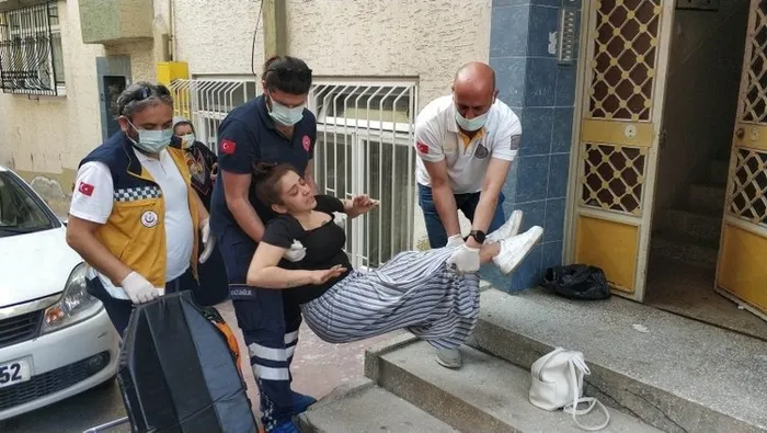 Son dakika: Samsun'da "Sosyal medya hesaplarımı çaldın" kavgası! Genç kadın hastanelik oldu - 1