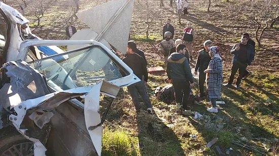 Son dakika: Şanlıurfa'da öğrenci servisi ile işçi servisi çarpıştı - 1