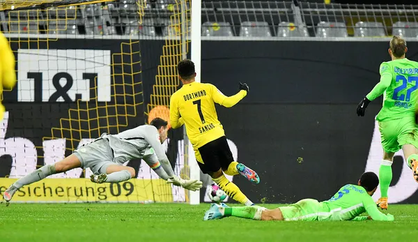 Borussia Dortmund sahasında Wolfsburg’u 2 golle yenmeyi başardı