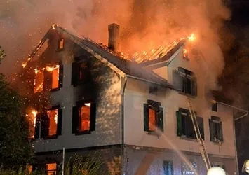 İsveç'te Müslümanlara ait okul kundaklandı