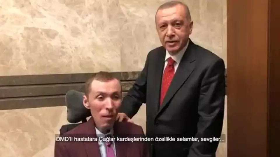 Başkan Erdoğan, DMD hastası gençle görüştü