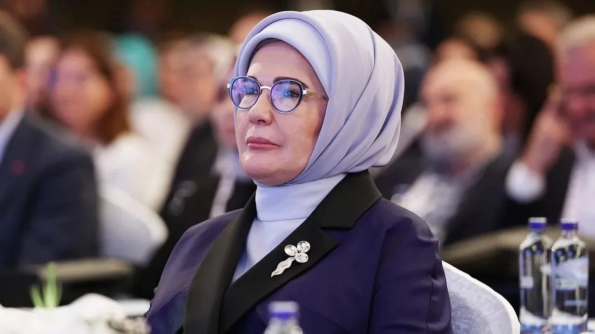 Emine Erdoğan İslam aleminin Regaip Kandili'ni kutladı