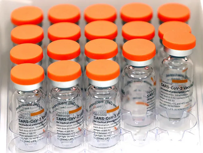 Prof. Dr. Hakan Oğuztürk'ten aşı için kritik uyarı: Alkol negatif etki yaparak aşının etkisinin azaltıyor - 3