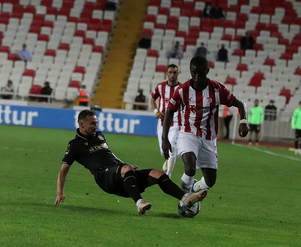 sivasspor-0-konyaspor-1-mac-sonucu-yigido-evinde-kayip-1629138591730.jpg Sivasspor: 0 - Konyaspor: 1 MAÇ SONUCU | Yiğido evinde kayıp - 2