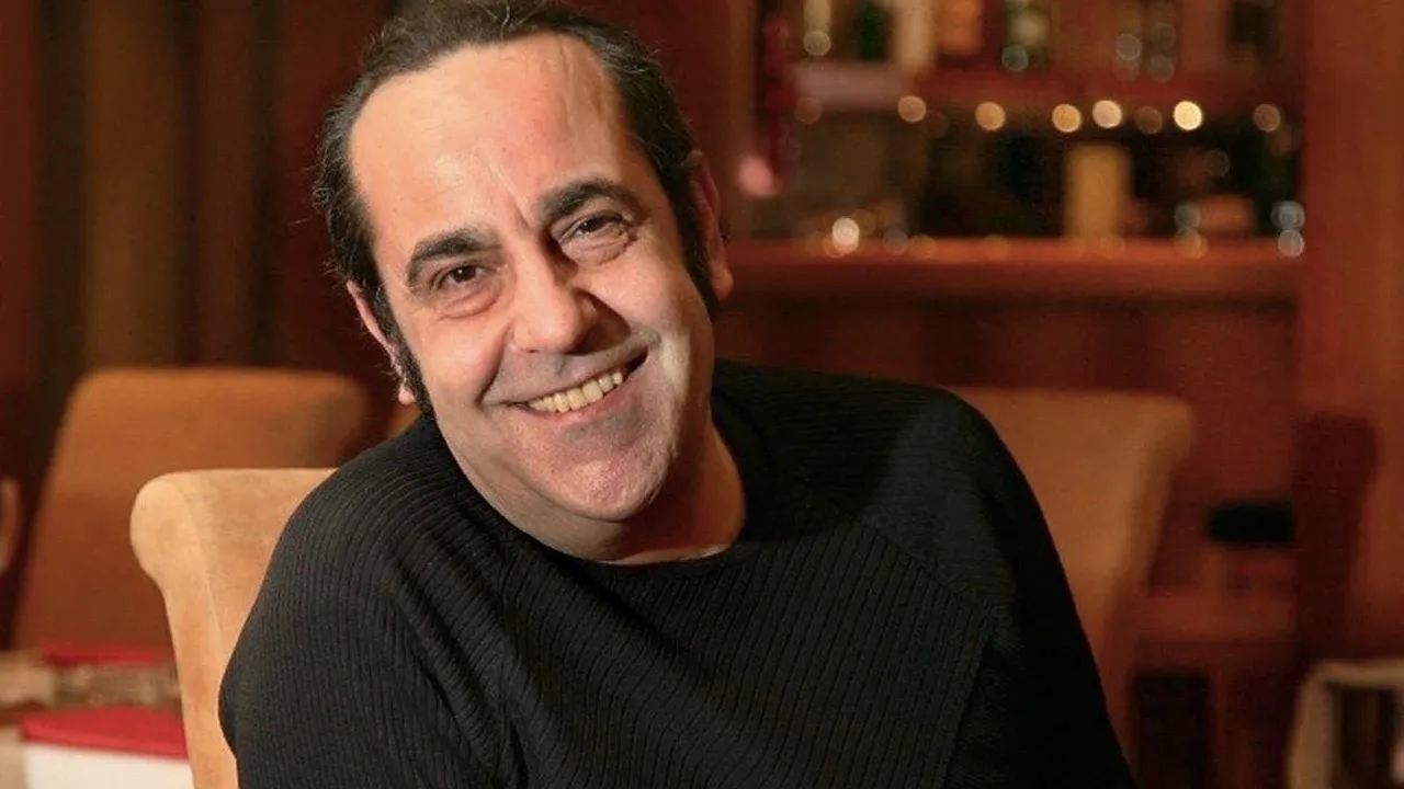 Usta sanatçı Özkan Uğur hayatını kaybetti! MFÖ grubunun yıldız ismi sevenlerini yasa boğdu... Özkan Uğur kimdir?