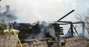 Üsküdar’daki yangın vakıf binasına sıçradı