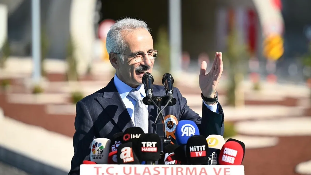 Kırkdilim’de tarihi proje! Bakan Uraloğlu duyurdu: Yarım saatlik yol 15 dakikaya düştü