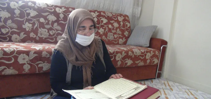 Kur'an-ı Kerim aşkı engelleri aştı! Okuma yazması olmadan başardı