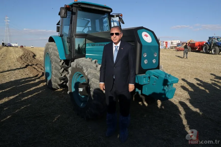 Başkan Erdoğan yerli elektrikli traktörü kullandı 23
