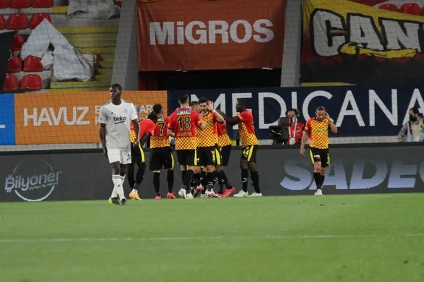 Süper Lig’de 2020-21 sezonunun şampiyon belli oldu! Galatasaray Beşiktaş Fenerbahçe...