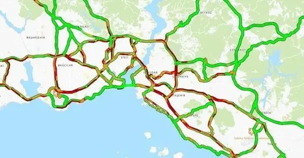 istanbulda-ulasim-cilesi-trafik-kilitlendi-metrobuste-yangin-cikti-vatandas-yine-magdur-1707983204400.jpeg İstanbul'da ulaşım çilesi! Trafik kilitlendi metrobüste yangın çıktı! Vatandaş yine mağdur - 3