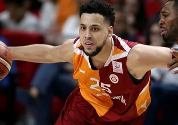 Anadolu Efes, G.Saray'ı devirip bileti aldı