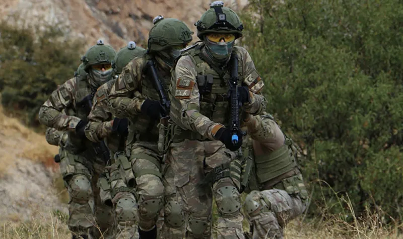 Son dakika: Türk komandosu Haftanin'e girdi