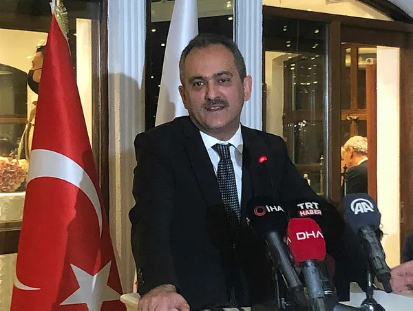 1650485774082.jpg Cuma günü Cumhurbaşkanlığına gönderilecek! Öğretmenlik Meslek Kanunu'nda yeni gelişme! Bakan Mahmut Özer duyurdu - 1