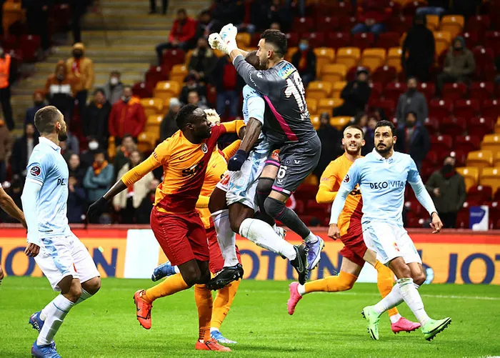 SON DAKİKA… Aslan evinde mutsuz! Galatasaray 1-1 Başakşehir MAÇ SONUCU ÖZET – Süper Lig 17. Hafta puan durumu - 6