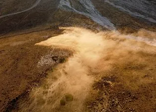 Sürü halinde görüntülendiler! Nemrut Krater Gölü’nün yolunu kullandılar