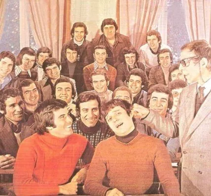 Hababam Sınıfı’nın efsaneleri 50 yıl sonra aynı sıraya oturdu