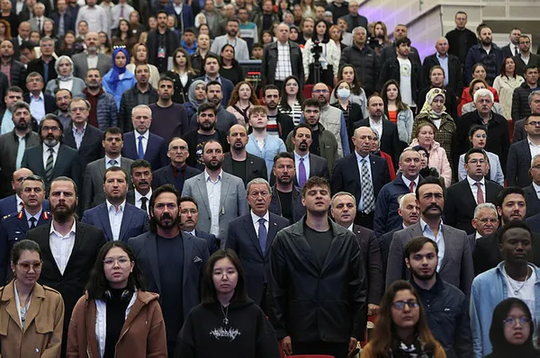 bakan-hulusi-akardan-hudut-namustur-anlayisi-1683563697731.jpg Bakan Hulusi Akar'dan Irak ve Suriye'nin kuzeyine yönelik: 37 bin 818 terörist etkisiz hale geldi - 5