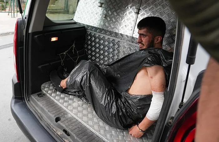 silahli-saldirida-sehit-olan-polis-seyda-yilmaz-icin-toren-katil-cop-posetiyle-boyle-sevk-edildi-1727089426543.jpg Silahlı saldırıda şehit olan polis Şeyda Yılmaz son yolculuğuna uğurlandı | Katil Yunus Emre Geçti tutuklandı - 1