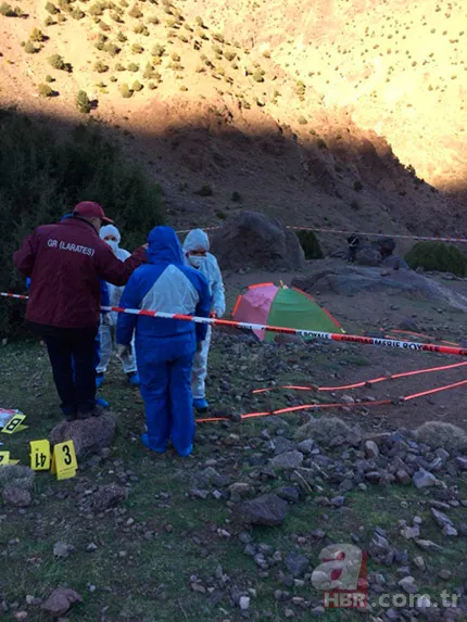 Dünya bu görüntüleri konuşuyor! Teröristler kadın turistlere tecavüz etti... 21