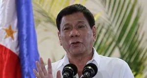 Duterte’nin konvoyuna bombalı saldırı