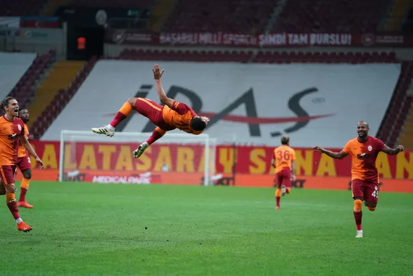 Belhanda'nın kovuluşu Galatasaray'ı karıştırdı! Arda ve Muslera... - 9
