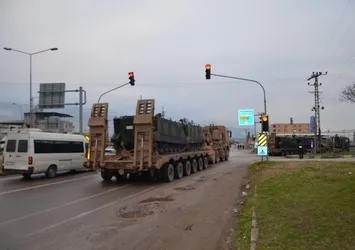 Suriye sınırına askeri sevkiyat