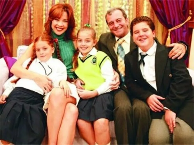 sihirli annem ne zaman basladi ve bitti sihirli annem kac yilinda cekildi sihirli annem oyunculari kimdir