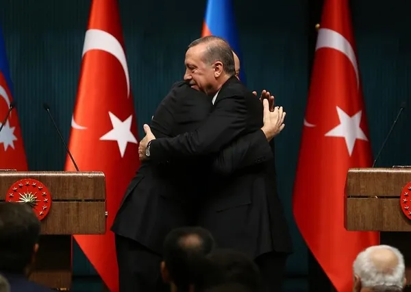 gardas-aliyevden-baskan-erdogana-dogum-gunu-mesaji-1708873594070.jpeg Gardaş Aliyev'den Başkan Erdoğan'a doğum günü mesajı! “Türkiye bugün sizin bilge liderliğinizle ikinci yüzyılına giriyor” - 4