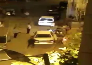 Amcasının eşiyle yasak aşk yaşayan kuzene şantaj! Sokak ortasında silahlar konuştu