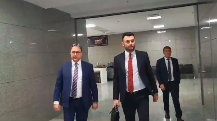 CHP’de şaibeli paradan kuleler skandalı! Gözler İmamoğlu’nun kasası Fatih Keleş’e çevrildi: İBB’nin binicilik kulübü ile ilgili o iddialara yanıt vermesi bekleniyor