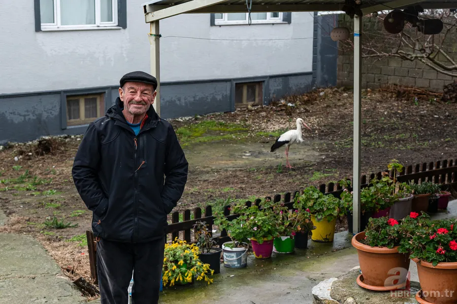 Yaren Leylek 15. yılında yine Adem Amca’nın kayığında 10