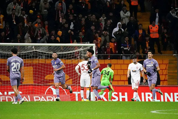 Galatasaray Villarreal’e mağlup oldu | MAÇ SONUCU ÖZET: 3-4