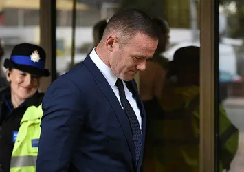 Rooney'nin cezası belli oldu