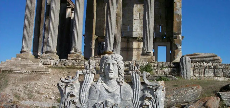 Berenike lahdini de kaçıracaklardı